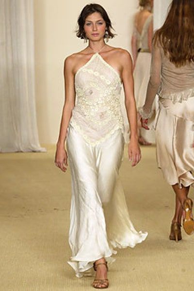 Ralph Lauren Spring 2003 Ready-to-Wear Collection - Vogue Ralph Lauren Wedding Dress, Ralph Lauren Runway, Ralph Lauren Outfits, Ralph Lauren Dress, Fashion Show Collection, 2000s Fashion, Dream Dress, Aesthetic Fashion, Couture Fashion