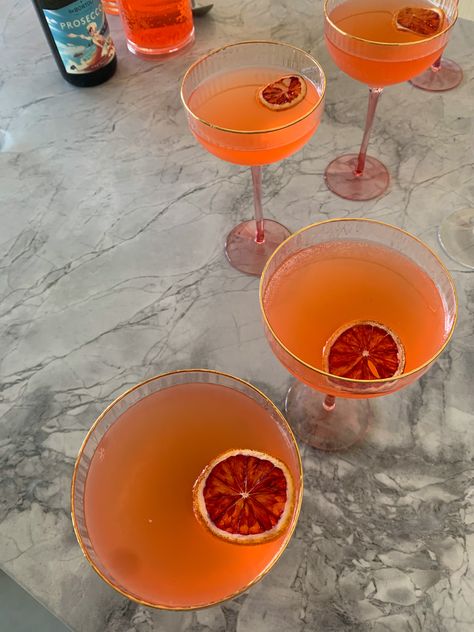 Orange. Pink. Cocktial. Grapefruit. Proseco. Party. Girls night. Pink Orange Dinner Party, Orange Themed Dinner Party, Grapefruit Party Decor, Orange And Fuschia Party Ideas, Orange Pink Birthday Party, Pink Orange Theme Party, Sunset Soiree Party, Orange Birthday Aesthetic, Orange Bday Theme