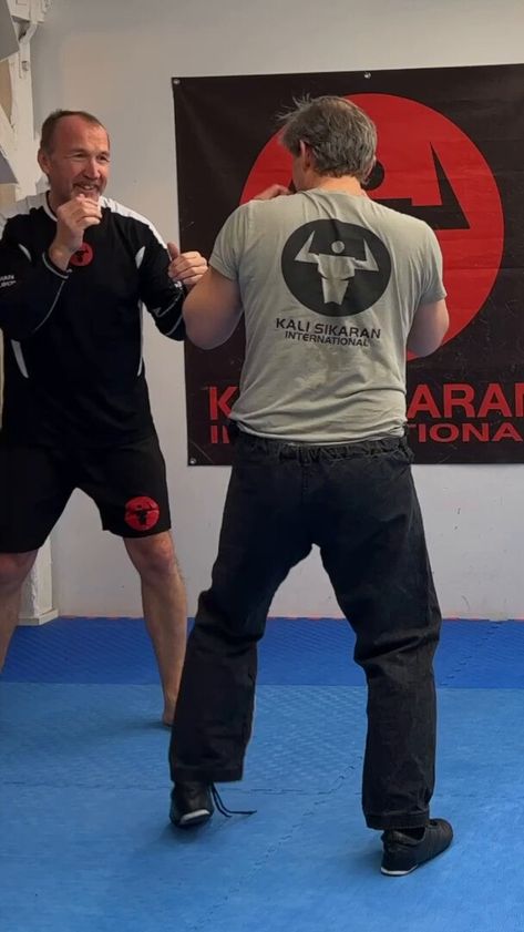 SURVIVAL INSTINCT (@Survivalinstint) on X Kali Martial Art, Filipino Martial Arts, Mma Workout, Self Defence Training, Combat Training, Martial Arts Techniques, Pencak Silat, Survival Instinct, Martial Arts Training