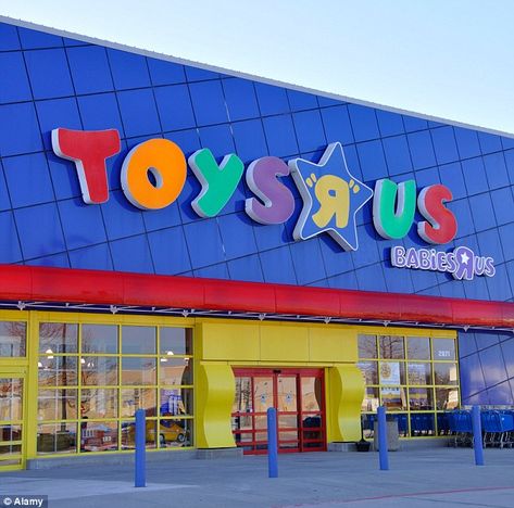 Toys R Us Aesthetic, Toy Shop, Toys R Us Nostalgia, Y2k Nostalgia Toys, Brain Illusions, Toys R Us 2000s, 1990s Toys, Abandoned Toys R Us, Giga Pets 90s Toys