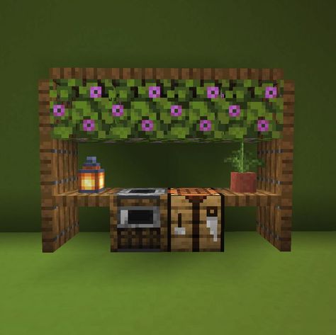 A small and easy Minecraft building idea for a flowering azalea leaf styled workbench. Perfect for outdoor Minecraft builds. Add this to your list of simple Minecraft project ideas today! #minecraft Minecraft Yard Ideas Design, Flowering Azalea Minecraft, Minecraft Workbench Ideas, Minecraft Crafting Table Ideas, Minecraft Shop Stand, Easy Builds In Minecraft, Quick Minecraft Builds, Minecraft Outdoor Builds, Flower Shop Minecraft Ideas