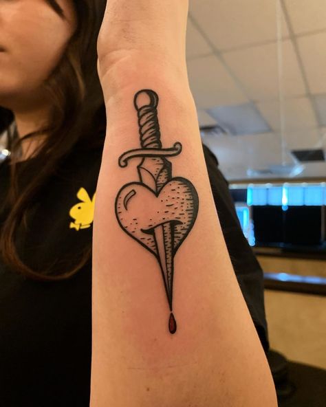 Knives Tattoo Ideas, Knife Heart Tattoo Old School, Knife Going Through Heart Tattoo, Heart Swords Tattoo, Heart Swords Tattoo Ideas, Knife With Hearts Tattoo, American Traditional Hourglass Tattoo, Knife In Heart Tattoo, Knife Tattoo Women