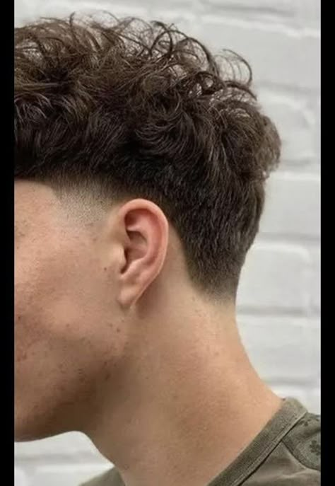 Modern Muller Men, Mullet Type Haircut, Low Temple Fade, Men Low Taper, Taper Fade Long Hair, Perm Hair Men, Curly Hairstyles Men, Hair Types Men, Taper Fade Short Hair