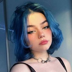 Blue Hair Icon, Blue Hair Girl, Blue Hair Aesthetic, Short Blue Hair, Half And Half Hair, Dip Dye Hair, Hair Inspiration Short, Hair Icon, Pretty Hair Color