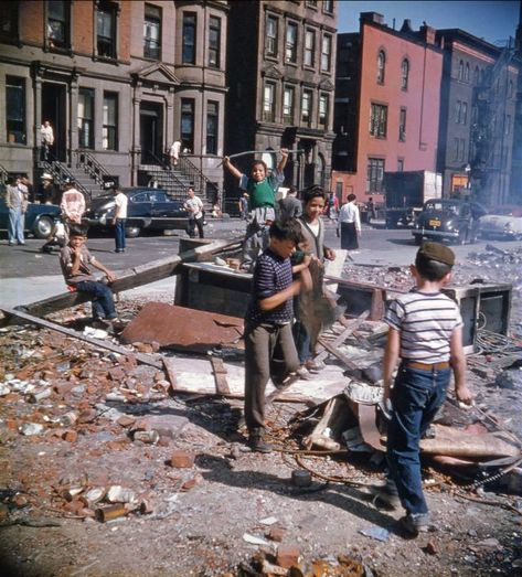 50s New York, 1950s Nyc, New York 60s, Vintage 1950s Aesthetic, 1950s America, 1950s New York, Delta Green, United Nations Headquarters, Nyc History