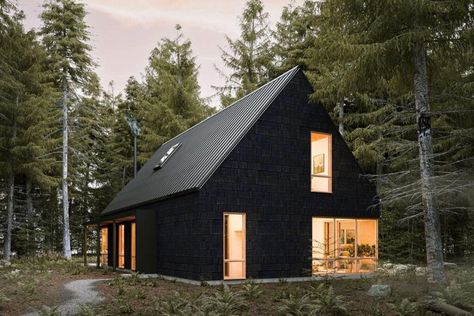 Black Saltbox House, 3 Bedroom Modern Mountain House Plans, 2000 Sq Ft Modern House Plans, Norwegian House Plans, Scandinavian Cabin Plans, 3 Bedroom Mountain House Plans, 3 Bedroom Contemporary House Plans, European Mountain Home, 3 Bed Cabin Floor Plan