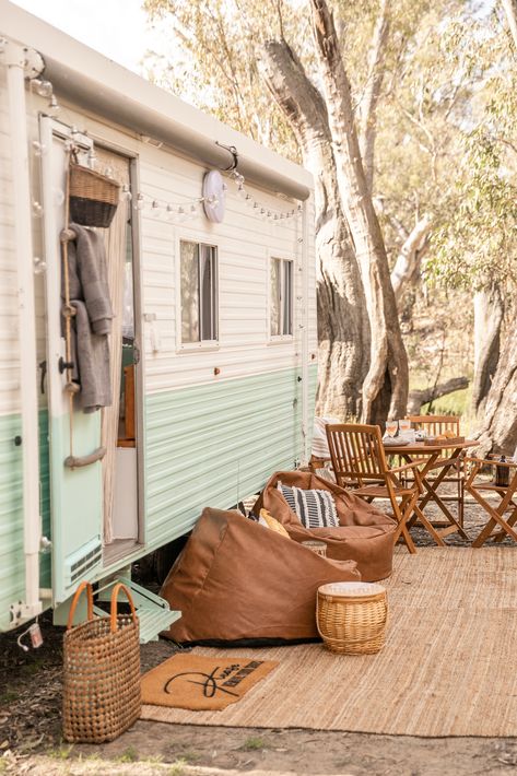 Caravan for Hire in Deniliquin NSW from $165.00 "Olina the Caravan" :: Camplify Caravan Airbnb, Caravan Aesthetic, Boho Caravan, Caravan Inside, Caravan Life, Diy Caravan, Caravan Living, Mini Caravan, Travel Trailer Living