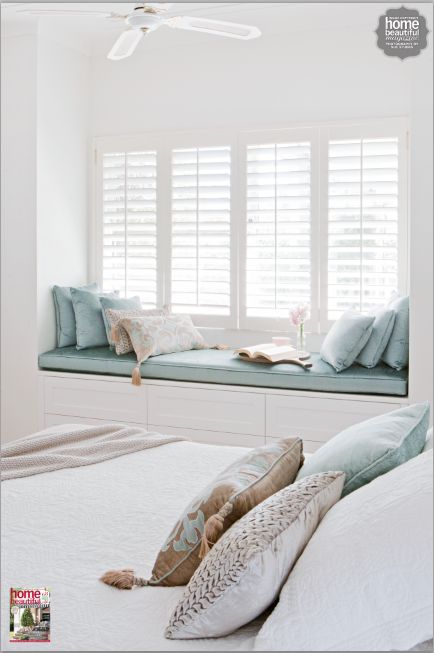 Hamptons Style Living Room, Bedroom Window Seat, Bay Window Seat, Window Seat Design, Bedroom Updates, Bow Window, Bedroom Window, Bedroom Windows, Elegant Bedroom