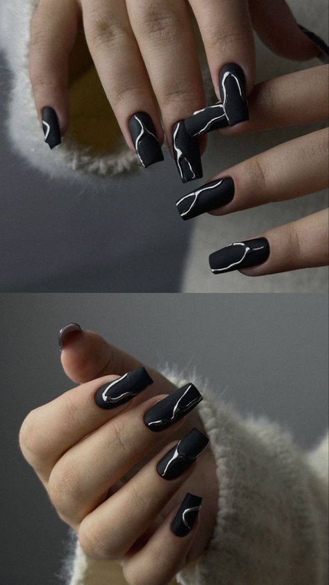 Black Matte Nails, Metallic Nails Design, Nail Piercing, Chrome Nails Designs, Matte Black Nails, Squoval Nails, Hello Nails, Punk Nails, Nails Design With Rhinestones