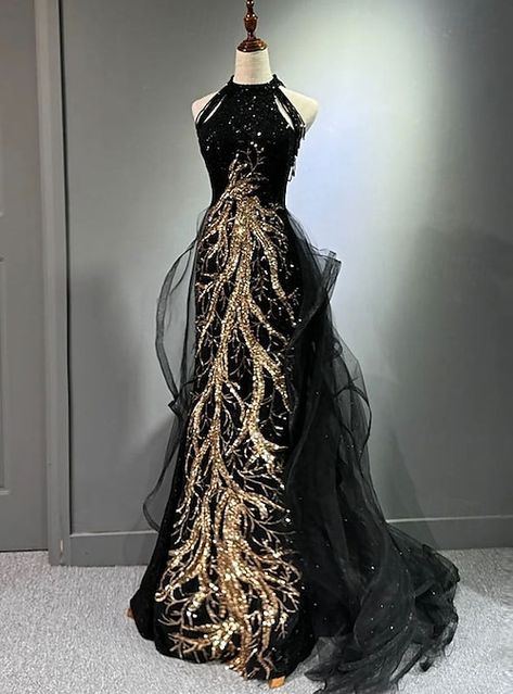 Black Long Evening Dress, Long Black Evening Dress, Evening Dress Black, Wine Red Dress, Long Party Dress, Color Rush, Fantasy Clothes, Fantasy Outfits, Prom Dress Ideas