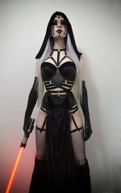 Cosplay Women Costumes, Sith Makeup Female, Star Wars Cosplay Women, Sith Lord Cosplay, Sith Makeup, Dark Sith, Sith Costume, Female Sith, Sith Cosplay