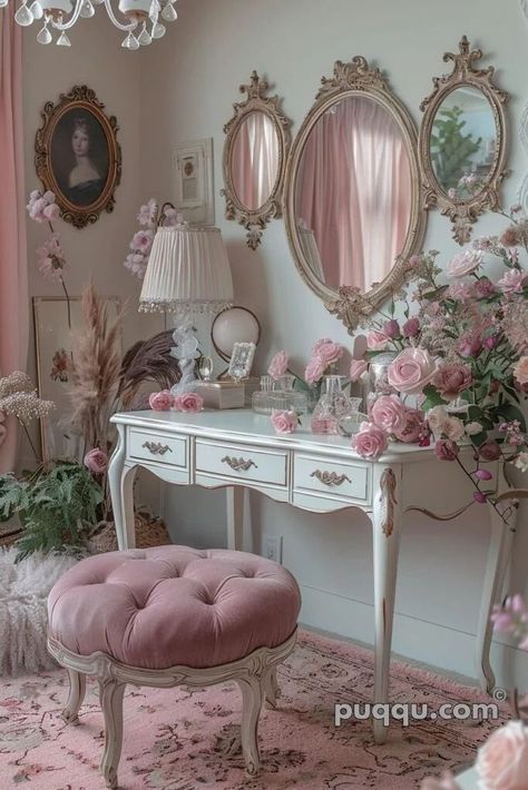 Pink Shabby Chic Bedroom, Shabby Chic Office Decor, Shabby Chic Vanity, Shabby Chic Decor Bedroom, Pink Bedroom Decor, Chic Bedroom Decor, Estilo Shabby Chic, Vintage Room Decor, Casa Vintage