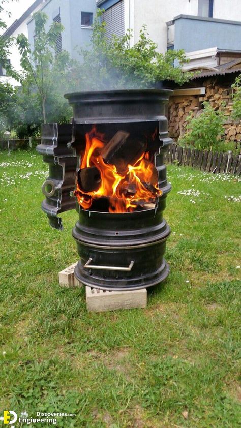 Amazing Wheel Rim Fire Pit Design Ideas | Engineering Discoveries Fire Pit Oven, Fire Pit Screen, Rim Fire Pit, Diy Sauna, Fire Pit Decor, Diy Wood Stove, Diy Grill, Fire Pit Bbq, Fire Pit Grill