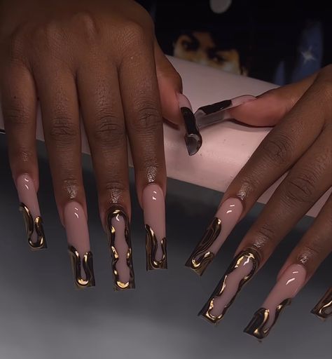 Gold Chrome Acrylic Nails, Leo Zodiac Nails, Leo Nails Zodiac, Virgo Nails Acrylic, Birthday Nails Leo, Leo Birthday Nails, Chrome Acrylic Nails, Leo Nails, Virgo Birthday