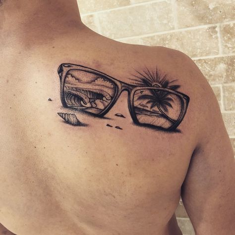 Sunglasses Tattoo Ideas, Surfing Tattoos, Sunglasses Tattoo, Beachy Tattoos, Script Tattoo, Couple Tattoos Unique, Fineline Tattoo, Dragon Ball Tattoo, Palm Tattoos