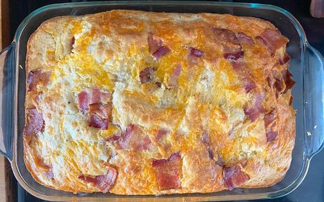 Start Your Morning Right With a Bacon, Egg, and Cheese Pancake Casserole Pancake Bacon, Pancake Casserole, Bacon Casserole, Baked Pancakes, Pancakes And Bacon, Cheese Pancakes, Bacon Egg And Cheese, No Egg Pancakes, Egg And Cheese