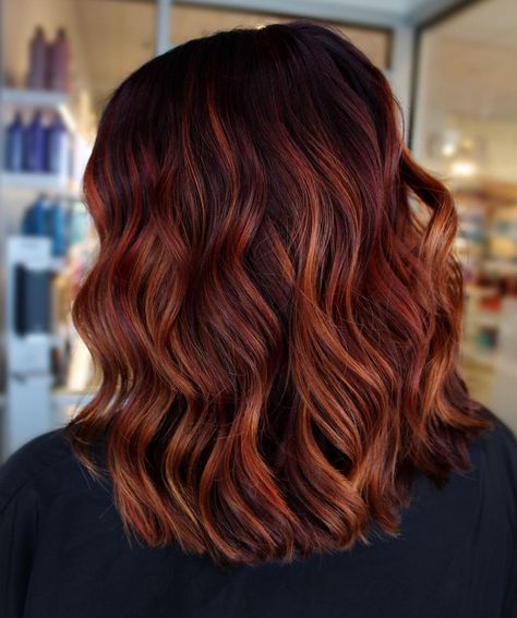 Pinkish Brown Hair, Ruby Red Hair, Red Hair Color Shades, Light Red Hair, Root Melt, Light Auburn Hair, Red Hair Looks, Red Ombre Hair, Reddish Brown Hair