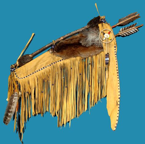 Native American Quiver, Arrow Quiver, Native American Clothing, Archery Bow, Bow Arrow, Traditional Archery, Bow Arrows, Bow Making, Quiver