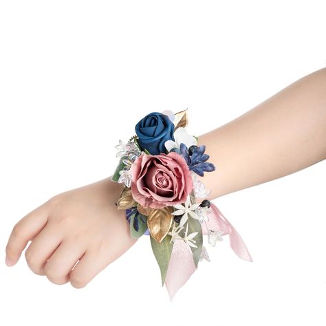 Mother Of Bride Corsage, French Weddings, Bride Corsage, Corsage Wristlet, Shoulder Corsage, Weddings Country, Prom Corsages, Flower Picking, Taylor Wedding