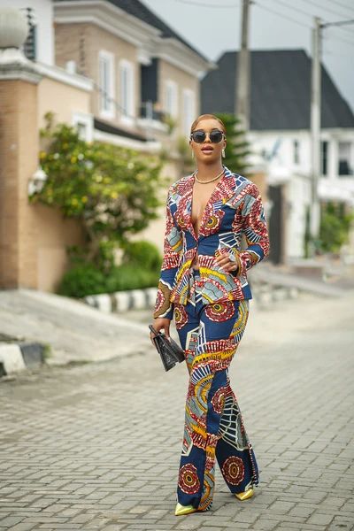 Business Professional Wardrobe, African Print Jacket, Ankara Pants, Confident Girl, African Print Pants, Ankara Jackets, African Ladies, African Suit, Africa Style