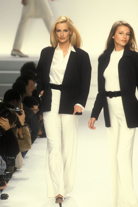 Ralph Lauren Spring Summer, Ralph Lauren Runway, Bridget Hall, Karen Mulder, Classic Ralph Lauren, Ralph Lauren 90s, Runway Fashion Couture, Original Supermodels, 90s Fashion Outfits