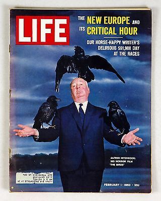 Alfred Hitchcock The Birds, Life Magazine Covers, Life Cover, Time Life, Foto Art, Alfred Hitchcock, Psychological Thrillers, Time Magazine, Great Life