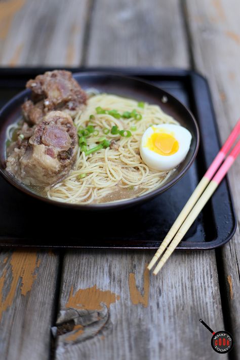 OXTAIL SHIO RAMEN Asian Noodle Bowl, Instant Pot Asian Recipes, Asian Noodle Soup, Japanese Ramen Noodle Recipes, Shio Ramen, Salad Asian, Authentic Japanese Ramen, Asian Soup Noodle, Asian Fusion Recipes