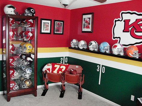 Good idea but would do Tampa and Cleveland teams Kc Chiefs Room Ideas, Kc Chiefs Man Cave, Chiefs Room Ideas, Kansas City Chiefs Room Ideas, Chiefs Man Cave Ideas, Kansas City Chiefs Man Cave Ideas, Chiefs Bedroom Ideas, Football Man Cave Ideas, Chiefs Bedroom