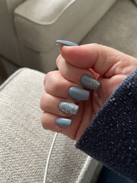 Blueish Grey Nails, Light Blue Grey Nails, Bluish Gray Nails, Greyish Blue Nails, Steel Blue Nails, Blue And Grey Nails, Grey Blue Nails, Dusty Blue Nails, Light Gray Nails