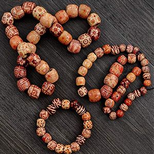 Amazon.com: YUEAON Wholesale 200pcs 10mm Natural Painted Wood Beads Round Loose Wooden Bead Bulk Lots Ball for Jewelry Making Craft Hair DIY Macrame Rosary Bracelet Necklace Mix Color : Arts, Crafts & Sewing Macrame Rosary, Wooden Beads Jewelry, Painted Wood Beads, Wooden Bead Jewelry, Wood Beads Jewelry, Wooden Bracelets, Wooden Beaded Bracelets, Drum Patterns, Boho Necklaces