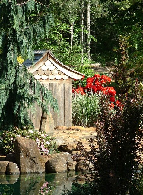 little house houses pond filter Pond Filter Cover Ideas, Pond Pump Cover Ideas, Japanese Arbor, Koi Pond Design, Fish Pond Gardens, Japanese Tea House, Diy Pond, Buddha Garden, Pond Waterfall