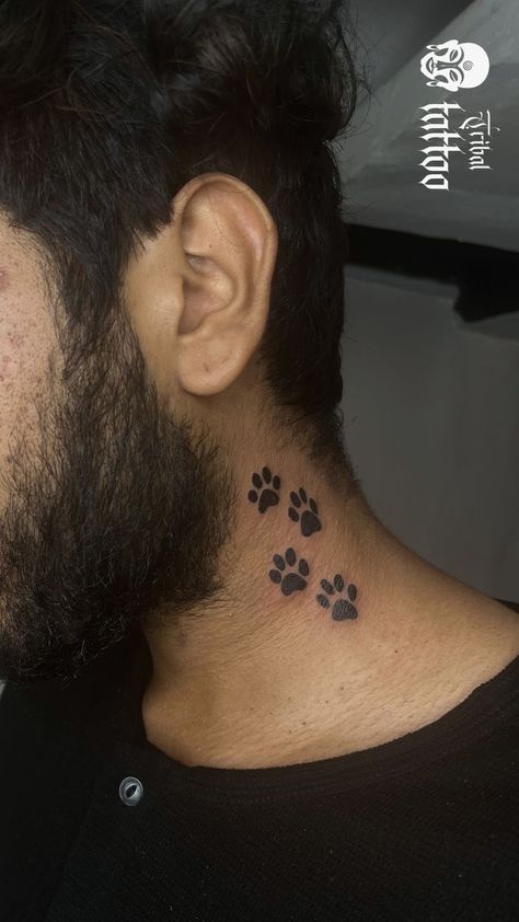 Paw print neck tattoo Paw Neck Tattoo, Paw Print Neck Tattoo, Lion Paw Tattoo, Neck Tattoo For Boys, Baddie Tattoos, Side Neck Tattoo, Dog Paw Tattoo, Dhoni Photos, Scratch Recipes