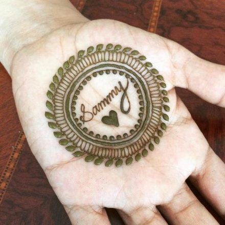 Henna Designs With Names, Simple Henna Patterns, Round Mehndi Design, Simple Mehendi Designs, Mehndi Designs 2018, Mehndi Designs For Kids, Modern Mehndi Designs, Latest Bridal Mehndi Designs, Wedding Mehndi Designs