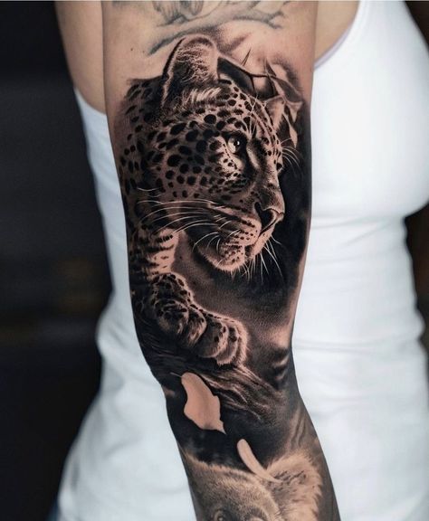 Panther Tattoo Stencil, Panther Tattoo Design, Jungle Tattoo, Jaguar Tattoo, Aztec Tattoos, Animal Sleeve Tattoo, Realism Tattoos, Leopard Tattoos, Full Back Tattoos