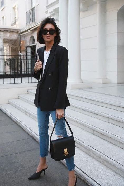 How To Make Black Blazer Look Awesome On You: Easy Guide 2023 Black Blazer And Jeans, Classic Wardrobe Basics, Blazer And Jeans, Black Blazer Outfit, Blazer Street Style, Blazer Outfits Casual, Blazer Outfits For Women, Soft Gamine, Chique Outfits