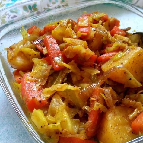 Atakilt Wat, Cabbage Carrot Recipes, African Cabbage Recipes, Cabbage And Carrots, Potato Carrot Recipe, Potato Cabbage Recipes, Carrot And Potato Recipes, Ethiopian Christmas, Easy Ethiopian Recipes