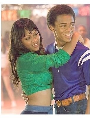 Meagan Good and Bow WOW (Shad Moss) in Roll Bounce❤️ Roll Bounce, Bow Wow 90s, Kate Moss And Naomi Campbell 90s, 90s Black Movie Couples, Shad Moss, Black Films 90s, Sylvester Stallone And Sheryl Lee Ralph, Look Hip Hop, 90s Couples