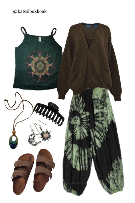 Hippy Punk Style, Grunge Hiking Outfit, Cute Hippy Outfit, Hippy Outfit Ideas, Hiking Core Outfits, Hippie Gym Outfit, Punk Hippie Outfits, Venus Inspired Outfits, Alt Hippie Aesthetic Outfits