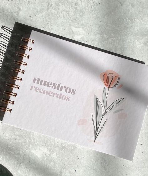 Regalos Personalizados on Instagram: "tenía ganas de hacer algo delicado y muy simple inspirándome en un fotolibro familiar y este fue el resultado 🖤 lleva hojas kraft para hacerlo más vintage todavía 🧸" Agenda Ideas, Ideas Journal, Album Ideas, Journal Pages, Notebook, On Instagram