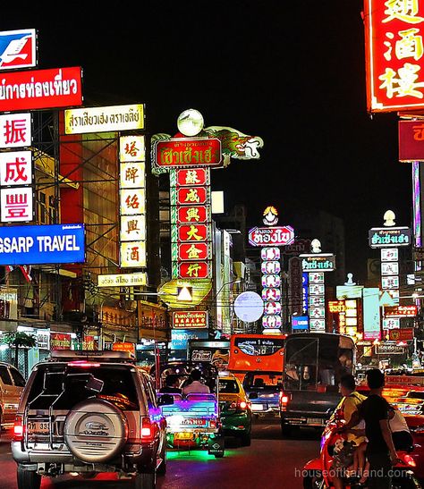 China Town, Bangkok China Town Bangkok Night, Bangkok China Town, China Town Bangkok, Digital Spiderman, Thailand Tourist, Perspective Drawing Architecture, Bangkok Travel, China Town, Travel Notes