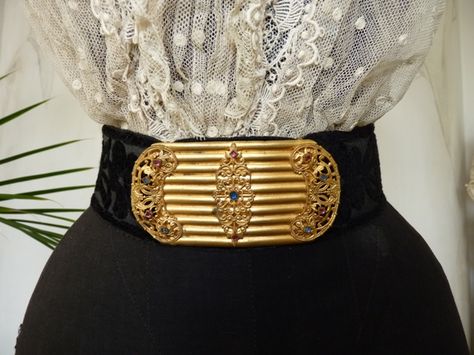 Late Victorian Era Belt Buckle, ca. 1900 Edwardian Belt, Victorian Belt, Antique Belt Buckle, Art Nouveau Fashion, Historical Gowns, Edwardian Wedding, Victorian Accessories, Work Belt, Antique Hats