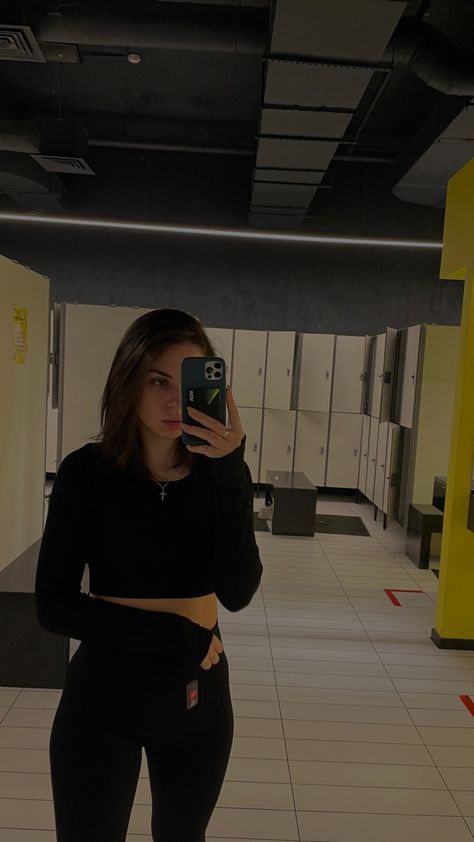 Workout Aesthetic, Gym Time, Gym Workouts, Mirror Selfie, Gym, Quick Saves