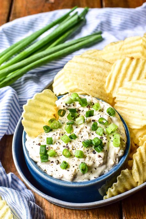 Creamy Clam Dip - packed with juicy clams and irresistibly delicious flavor. This family recipe is easy to make and always a party favorite! Clam Dip, Bagel Dip, Olive Oil Dip, Crab Rangoon Dip, Salmon Dip, Smoked Salmon Dip, Crock Pot Dips, Blue Cheese Dip, Crab Dip