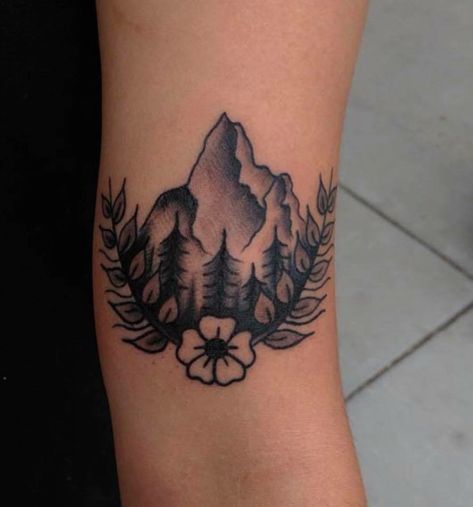 Traditional Pine Tree Tattoo, Birthday Tattoos, Birthday Tattoo, Pine Tree Tattoo, Tattoo Board, Nature Tattoo, Tattoo Traditional, Tree Tattoo, 18th Birthday