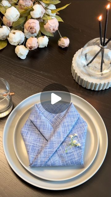 Cloth Napkin Folding Ideas Diy Tutorial, Cute Napkin Folds, Fathers Day Decorations, Wedding Napkin Folding, Diy Tablescapes, Easy Napkin Folding, Cloth Napkin Folding, Paper Napkin Folding, Budget Decor