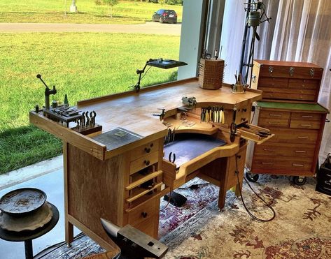 Live Edge Workbench, Jewelry Workbench, Jewelry Studio Space, Jewelry Studio Organization, Jewelers Workbench, Goldsmith Workshop, Home Art Studios, Jewelers Bench, Jewelry Bench