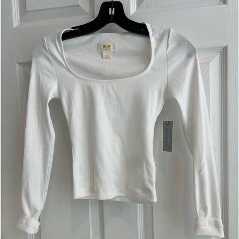 100% Cotton, Long Sleeves With Scoop Neckline. Sleeves Can Be Rolled Up. Brand - Maeve Nwt Long Sleeve Tops Aesthetic, Undershirt Long Sleeve, Cute Long Sleeve Tops, White Long Sleeve Shirts, Long Sleeves Outfit, Brooklyn Outfit, White Long Sleeve Shirt Outfit, White Top Long Sleeve