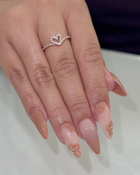 nailsbyzairaa Cute Extra Short Acrylic Nails, Nude Almond Nails, Acrylic Nails Almond Shape, Fall Nail Inspo, Accepting New Clients, Long Acrylic Nail Designs, Ombre Acrylic Nails, Simple Gel Nails, Almond Shape Nails