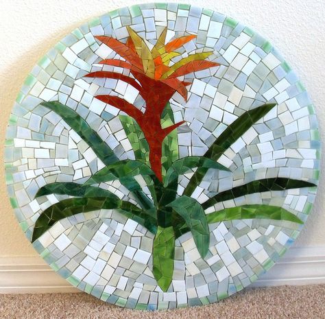 tropical flower mosaic patterns | inspiring mosaics - a gallery on Flickr Flower Mosaics, Flower Mosaic, Mosaic Tray, Mosaic Stepping Stones, Mosaic Art Projects, Mosaic Tile Art, Floral Mosaic, Mosaic Madness, Glass Mosaic Art