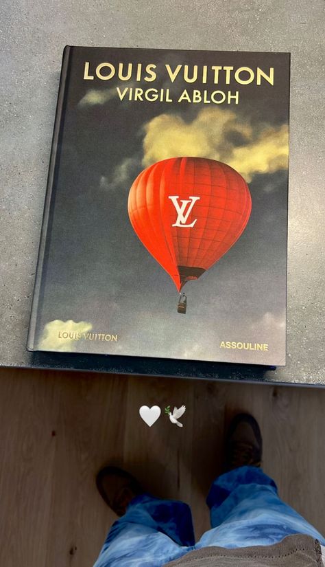 Book Decor Aesthetic, Virgil Abloh Book, Louis Vuitton Virgil Abloh, Louis Vuitton Book, Metaphysical Books, Hypebeast Room, New York City Vacation, Black Wallpaper Iphone, Decor Aesthetic